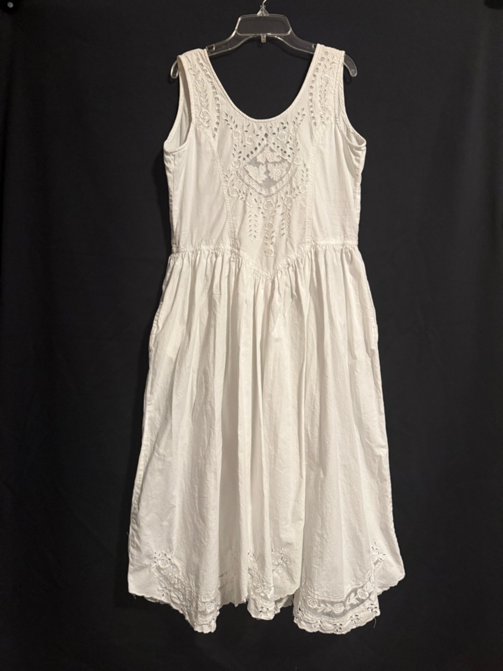 Tafadali White Cotton Breeze Summer Dress Battenburg Lace Trim & Back Bow Sz S